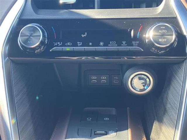 ハリアー Ｇ　新品タイヤ／モデリスタエアロ／保証書／ディスプレイオーディオ８インチ／デジタルインナーミラー／衝突安全装置／車線逸脱防止支援システム／シート　ハーフレザー／電動バックドア　衝突被害軽減システム　ＴＶ（12枚目）