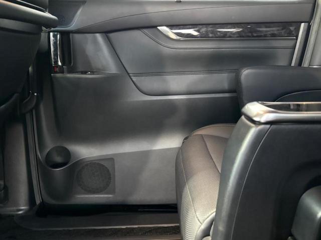 ヴェルファイア Ｚ　Ｇエディション　新品タイヤ／モデリスタエアロ／保証書／社外　１１インチ　ＳＤナビ／フリップダウンモニター　社外　１２．８インチ／トヨタセーフティセンス／両側電動スライドドア／シートヒーター　前席　衝突被害軽減システム（23枚目）