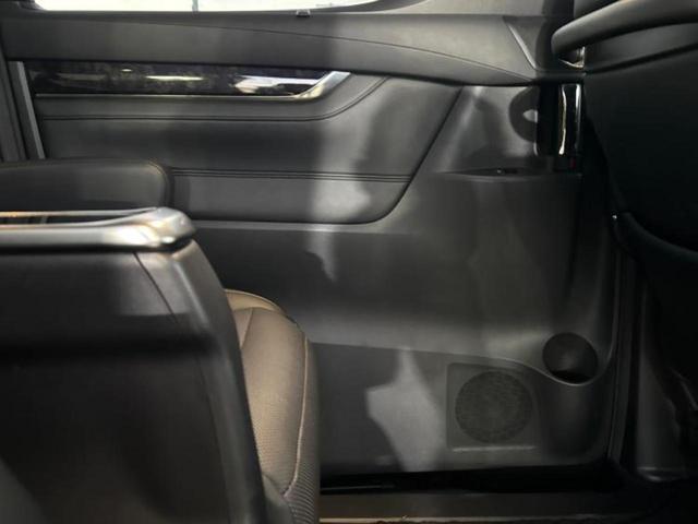 ヴェルファイア Ｚ　Ｇエディション　新品タイヤ／モデリスタエアロ／保証書／社外　１１インチ　ＳＤナビ／フリップダウンモニター　社外　１２．８インチ／トヨタセーフティセンス／両側電動スライドドア／シートヒーター　前席　衝突被害軽減システム（24枚目）