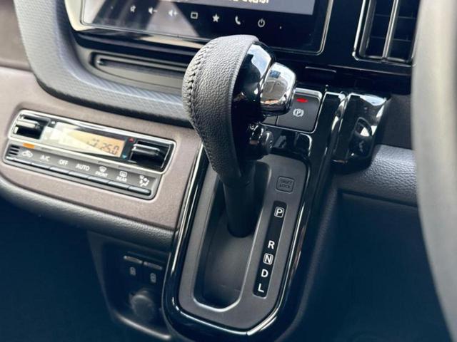 ソリオバンディット バンディットハイブリッドＭＶ　新品タイヤ／保証書／純正　９インチ　メモリーナビ／セーフティサポート（スズキ）／両側電動スライドドア／シートヒーター／全方位モニター／車線逸脱防止支援システム／ドライブレコーダー　純正　全周囲カメラ（18枚目）