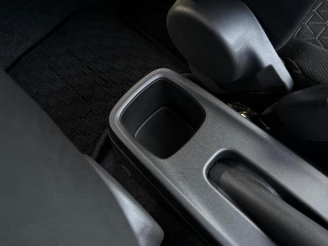 スイフト ＸＧ　保証書／ディスプレイオーディオ９インチ／セーフティサポート（スズキ）／シートヒーター　前席／車線逸脱防止支援システム／ヘッドランプ　ＬＥＤ／Ｂｌｕｅｔｏｏｔｈ接続／ＥＢＤ付ＡＢＳ　衝突被害軽減システム（32枚目）