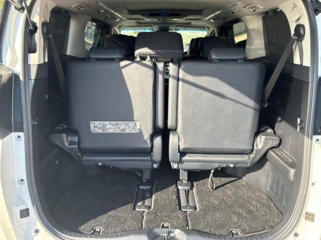 ヴェルファイア ＺＧ　サンルーフ／純正エアロ／保証書／社外　１１インチ　ＳＤナビ／フリップダウンモニター　社外　１２．８インチ／衝突安全装置／両側電動スライドドア／シートヒーター　前席／車線逸脱防止支援システム　革シート（20枚目）