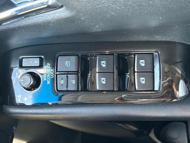 ヴェルファイア ＺＧ　サンルーフ／純正エアロ／保証書／社外　１１インチ　ＳＤナビ／フリップダウンモニター　社外　１２．８インチ／衝突安全装置／両側電動スライドドア／シートヒーター　前席／車線逸脱防止支援システム　革シート（32枚目）