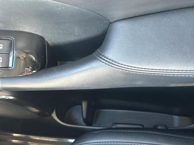 ヴェルファイア ＺＧ　サンルーフ／純正エアロ／保証書／社外　１１インチ　ＳＤナビ／フリップダウンモニター　社外　１２．８インチ／衝突安全装置／両側電動スライドドア／シートヒーター　前席／車線逸脱防止支援システム　革シート（47枚目）