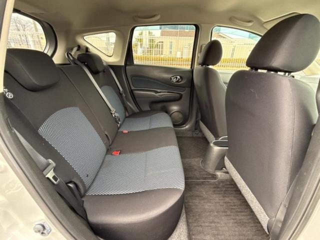 ノート Ｘ　新品タイヤ／純正　ＳＤナビ／ＥＴＣ／ＥＢＤ付ＡＢＳ／アイドリングストップ／フルセグＴＶ／エアバッグ　運転席／エアバッグ　助手席／パワーウインドウ／エンジンスタートボタン／キーレスエントリー（6枚目）