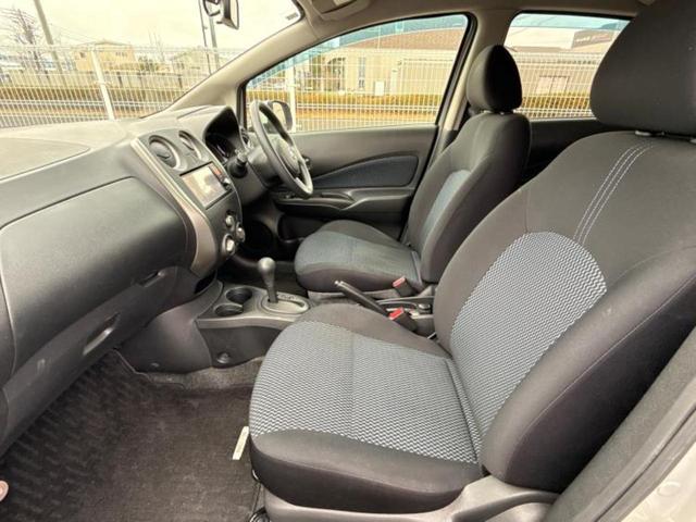 ノート Ｘ　新品タイヤ／純正　ＳＤナビ／ＥＴＣ／ＥＢＤ付ＡＢＳ／アイドリングストップ／フルセグＴＶ／エアバッグ　運転席／エアバッグ　助手席／パワーウインドウ／エンジンスタートボタン／キーレスエントリー（7枚目）