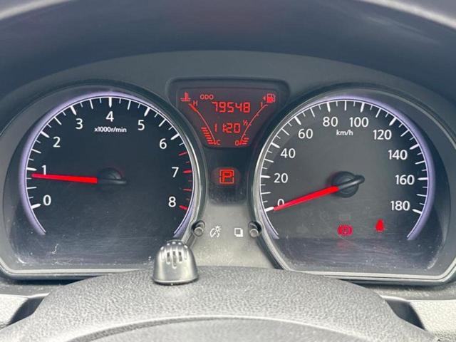 ノート Ｘ　新品タイヤ／純正　ＳＤナビ／ＥＴＣ／ＥＢＤ付ＡＢＳ／アイドリングストップ／フルセグＴＶ／エアバッグ　運転席／エアバッグ　助手席／パワーウインドウ／エンジンスタートボタン／キーレスエントリー（14枚目）