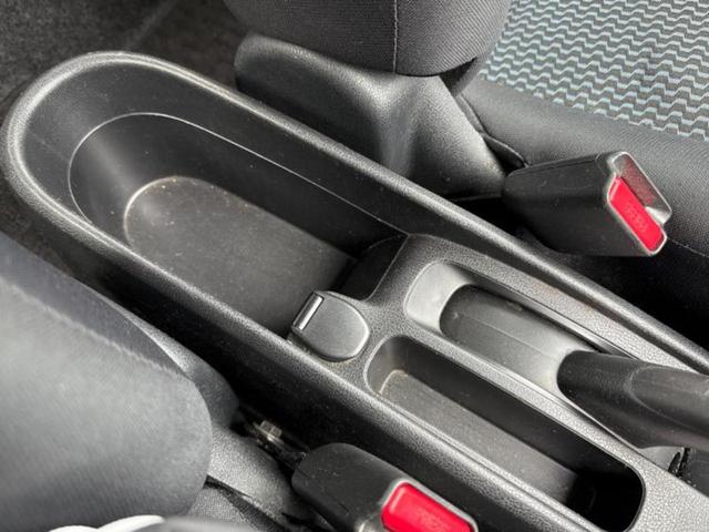 ノート Ｘ　新品タイヤ／純正　ＳＤナビ／ＥＴＣ／ＥＢＤ付ＡＢＳ／アイドリングストップ／フルセグＴＶ／エアバッグ　運転席／エアバッグ　助手席／パワーウインドウ／エンジンスタートボタン／キーレスエントリー（38枚目）