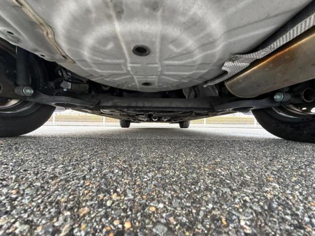 ノート Ｘ　新品タイヤ／純正　ＳＤナビ／ＥＴＣ／ＥＢＤ付ＡＢＳ／アイドリングストップ／フルセグＴＶ／エアバッグ　運転席／エアバッグ　助手席／パワーウインドウ／エンジンスタートボタン／キーレスエントリー（45枚目）