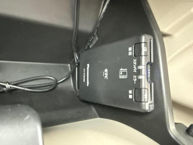 アルトラパン L 保証書/社外 SDナビ/衝突安全装置/シートヒーター/ヘッドランプ HID/Bluetooth接続/ETC/EBD付ABS/横滑り防止装置/アイドリングストップ/DVD/エアバッグ 運転席 DVD再生(18枚目)