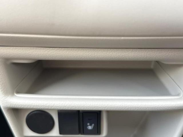 アルトラパン L 保証書/社外 SDナビ/衝突安全装置/シートヒーター/ヘッドランプ HID/Bluetooth接続/ETC/EBD付ABS/横滑り防止装置/アイドリングストップ/DVD/エアバッグ 運転席 DVD再生(37枚目)