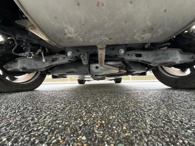 Ｃ－ＨＲ Ｇ　新品タイヤ／純正　９インチ　ＳＤナビ／衝突安全装置／シートヒーター／車線逸脱防止支援システム／シート　ハーフレザー／ヘッドランプ　ＬＥＤ／ＥＴＣ／ＥＢＤ付ＡＢＳ／横滑り防止装置　衝突被害軽減システム（45枚目）