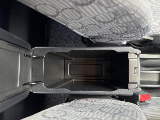 アクア Ｓ　新品タイヤ／保証書／社外　メモリーナビ／ドライブレコーダー　社外／Ｂｌｕｅｔｏｏｔｈ接続／ＥＴＣ／ＥＢＤ付ＡＢＳ／横滑り防止装置／アイドリングストップ／バックモニター／ワンセグＴＶ／エアバッグ　運転席（33枚目）