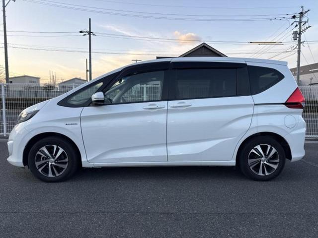 フリードハイブリッド ハイブリッドＧホンダセンシング　新品タイヤ／保証書／純正　ＳＤナビ／ホンダセンシング／両側電動スライドドア／車線逸脱防止支援システム／シート　ハーフレザー／ドライブレコーダー　前後／ヘッドランプ　ＬＥＤ／Ｂｌｕｅｔｏｏｔｈ接続（2枚目）