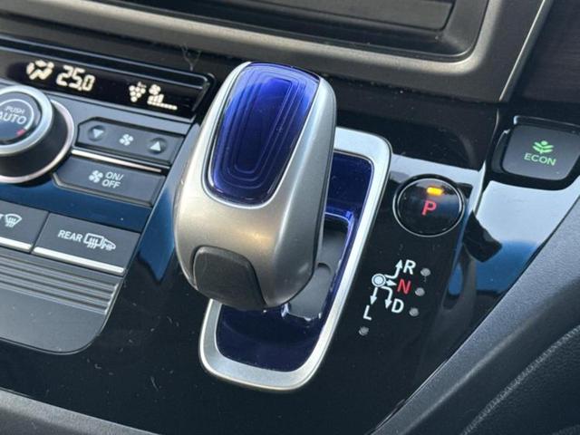 フリードハイブリッド ハイブリッドＧホンダセンシング　新品タイヤ／保証書／純正　ＳＤナビ／ホンダセンシング／両側電動スライドドア／車線逸脱防止支援システム／シート　ハーフレザー／ドライブレコーダー　前後／ヘッドランプ　ＬＥＤ／Ｂｌｕｅｔｏｏｔｈ接続（18枚目）