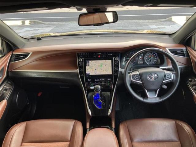 ハリアー プログレス　新品タイヤ／サンルーフ／ＪＢＬ／保証書／純正　ＳＤナビ／衝突安全装置／パノラミックビューモニター／車線逸脱防止支援システム／シート　ハーフレザー／電動バックドア／ヘッドランプ　ＬＥＤ　全周囲カメラ（4枚目）