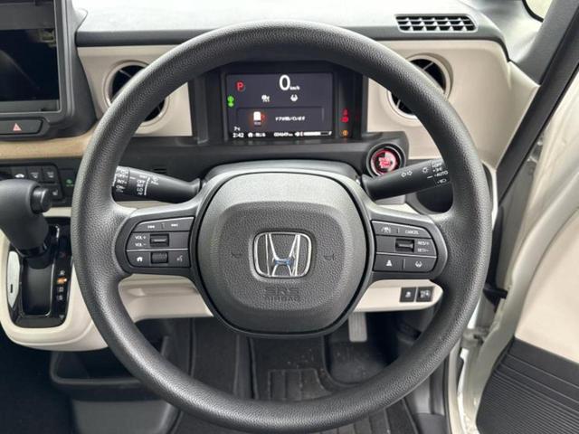 Ｎ－ＢＯＸ ヒョウジュン　保証書／ホンダセンシング／電動スライドドア／車線逸脱防止支援システム／ヘッドランプ　ＬＥＤ／ＥＢＤ付ＡＢＳ／横滑り防止装置／アイドリングストップ／禁煙車／エアバッグ　運転席／エアバッグ　助手席（11枚目）