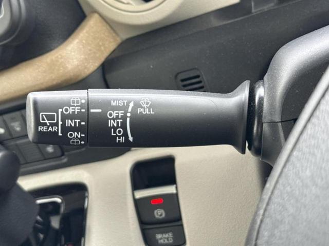 Ｎ－ＢＯＸ ヒョウジュン　保証書／ホンダセンシング／電動スライドドア／車線逸脱防止支援システム／ヘッドランプ　ＬＥＤ／ＥＢＤ付ＡＢＳ／横滑り防止装置／アイドリングストップ／禁煙車／エアバッグ　運転席／エアバッグ　助手席（13枚目）