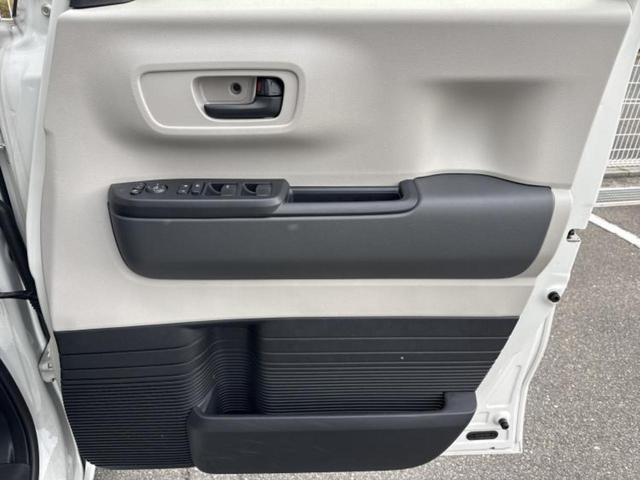 Ｎ－ＢＯＸ ヒョウジュン　保証書／ホンダセンシング／電動スライドドア／車線逸脱防止支援システム／ヘッドランプ　ＬＥＤ／ＥＢＤ付ＡＢＳ／横滑り防止装置／アイドリングストップ／禁煙車／エアバッグ　運転席／エアバッグ　助手席（21枚目）