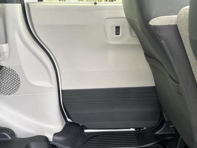 Ｎ－ＢＯＸ ヒョウジュン　保証書／ホンダセンシング／電動スライドドア／車線逸脱防止支援システム／ヘッドランプ　ＬＥＤ／ＥＢＤ付ＡＢＳ／横滑り防止装置／アイドリングストップ／禁煙車／エアバッグ　運転席／エアバッグ　助手席（24枚目）