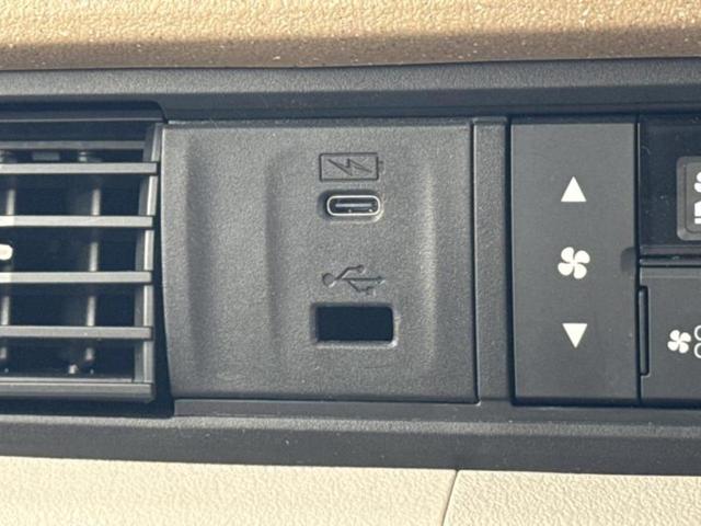 Ｎ－ＢＯＸ ヒョウジュン　保証書／ホンダセンシング／電動スライドドア／車線逸脱防止支援システム／ヘッドランプ　ＬＥＤ／ＥＢＤ付ＡＢＳ／横滑り防止装置／アイドリングストップ／禁煙車／エアバッグ　運転席／エアバッグ　助手席（32枚目）