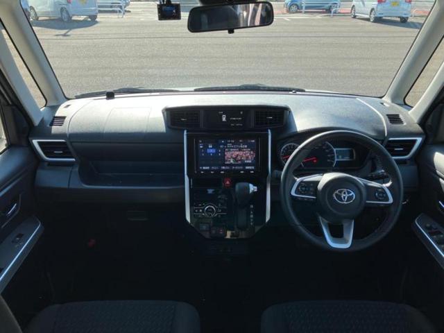 ルーミー カスタムＧ－Ｔ　保証書／純正　９インチ　ＳＤナビ／フリップダウンモニター／衝突安全装置／両側電動スライドドア／シートヒーター　前席／パノラミックビューモニター／車線逸脱防止支援システム／ドライブレコーダー　前後（4枚目）