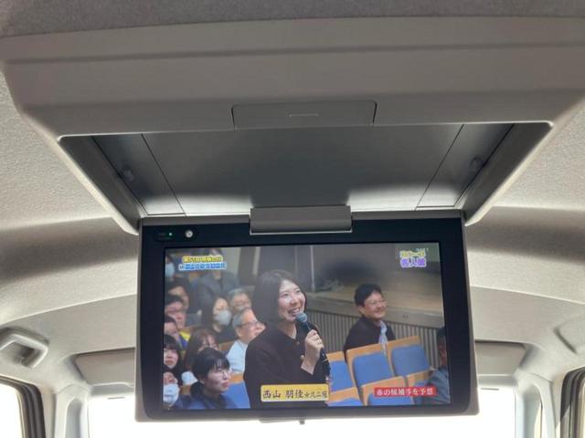 ルーミー カスタムＧ－Ｔ　保証書／純正　９インチ　ＳＤナビ／フリップダウンモニター／衝突安全装置／両側電動スライドドア／シートヒーター　前席／パノラミックビューモニター／車線逸脱防止支援システム／ドライブレコーダー　前後（16枚目）