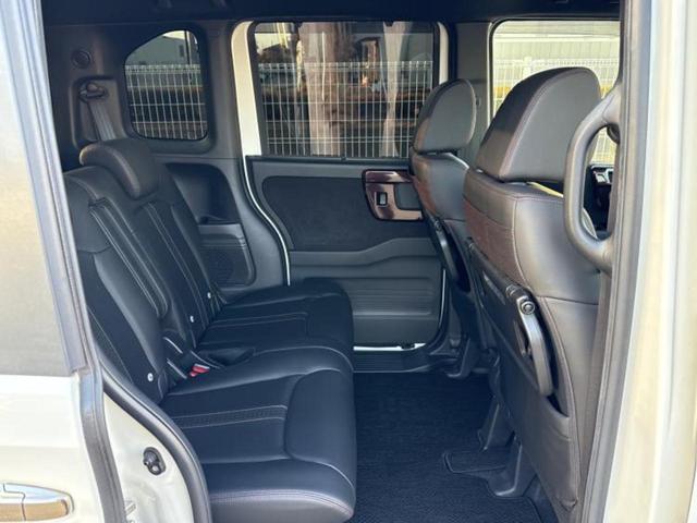 Ｎ－ＢＯＸカスタム Ｌ・ターボコーディネートスタイル　新品タイヤ／純正エアロ／保証書／純正　ＳＤナビ／衝突安全装置／両側電動スライドドア／シートヒーター／車線逸脱防止支援システム／シート　合皮／ヘッドランプ　ＬＥＤ／Ｂｌｕｅｔｏｏｔｈ接続／ＥＴＣ（6枚目）