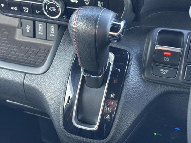 Ｎ－ＢＯＸカスタム Ｌ・ターボコーディネートスタイル　新品タイヤ／純正エアロ／保証書／純正　ＳＤナビ／衝突安全装置／両側電動スライドドア／シートヒーター／車線逸脱防止支援システム／シート　合皮／ヘッドランプ　ＬＥＤ／Ｂｌｕｅｔｏｏｔｈ接続／ＥＴＣ（18枚目）