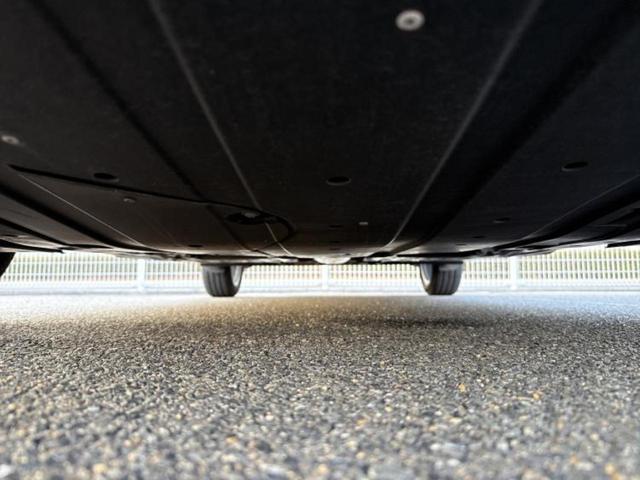 スイフト ハイブリッドＭＧ　社外　ナビ／セーフティサポート（スズキ）／シートヒーター　運転席／車線逸脱防止支援システム／ドライブレコーダー　前後／Ｂｌｕｅｔｏｏｔｈ接続／ＥＴＣ／ＥＢＤ付ＡＢＳ／横滑り防止装置　バックカメラ（47枚目）