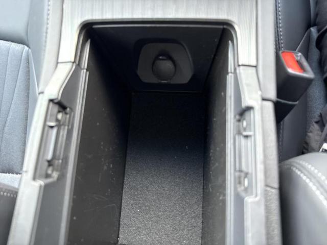 ハリアー Ｇ　保証書／ディスプレイオーディオ＋ナビ１２．３インチ／デジタルインナーミラー／衝突安全装置／車線逸脱防止支援システム／シート　ハーフレザー／電動バックドア／ドライブレコーダー　純正　衝突被害軽減システム（34枚目）