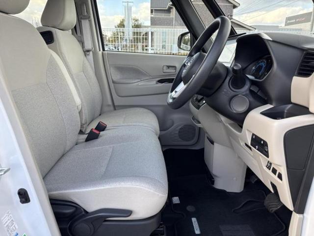 ルークス Ｘ　純正　９インチ　メモリーナビ／エマージェンシーブレーキ／ハンズフリー電動スライドドア／アラウンドビューモニター／車線逸脱防止支援システム／ドライブレコーダー　前後／ヘッドランプ　ＬＥＤ　全周囲カメラ（5枚目）