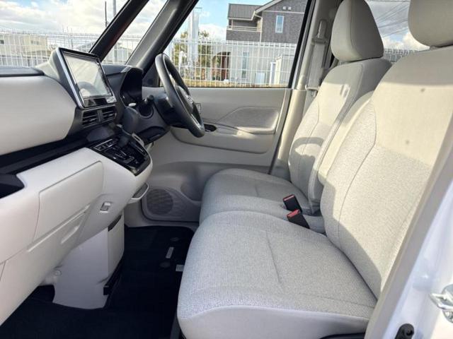 ルークス Ｘ　純正　９インチ　メモリーナビ／エマージェンシーブレーキ／ハンズフリー電動スライドドア／アラウンドビューモニター／車線逸脱防止支援システム／ドライブレコーダー　前後／ヘッドランプ　ＬＥＤ　全周囲カメラ（7枚目）