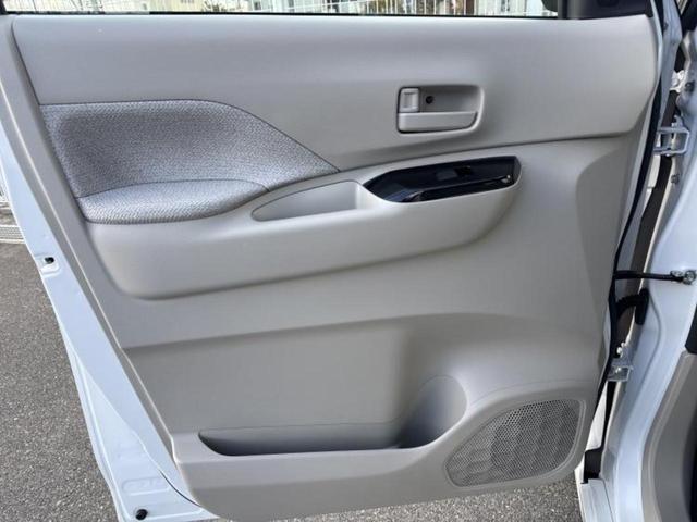 ルークス Ｘ　純正　９インチ　メモリーナビ／エマージェンシーブレーキ／ハンズフリー電動スライドドア／アラウンドビューモニター／車線逸脱防止支援システム／ドライブレコーダー　前後／ヘッドランプ　ＬＥＤ　全周囲カメラ（22枚目）