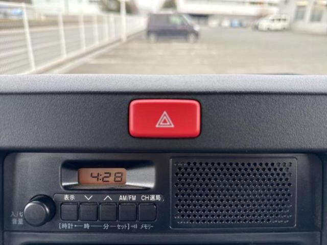 ハイゼットトラック ４ＷＤスタンダードノウヨウスペシャルＳＡ３ｔ　新品タイヤ／保証書／衝突安全装置／車線逸脱防止支援システム／ＥＢＤ付ＡＢＳ／横滑り防止装置／禁煙車／エアバッグ　運転席／パワーステアリング／マニュアルエアコン／ユーザー買取車／三方開／ラジオ　４ＷＤ（16枚目）