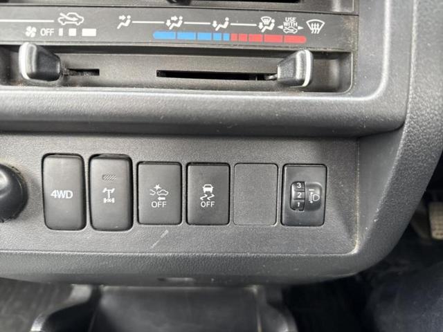 ハイゼットトラック ４ＷＤスタンダードノウヨウスペシャルＳＡ３ｔ　新品タイヤ／保証書／衝突安全装置／車線逸脱防止支援システム／ＥＢＤ付ＡＢＳ／横滑り防止装置／禁煙車／エアバッグ　運転席／パワーステアリング／マニュアルエアコン／ユーザー買取車／三方開／ラジオ　４ＷＤ（17枚目）