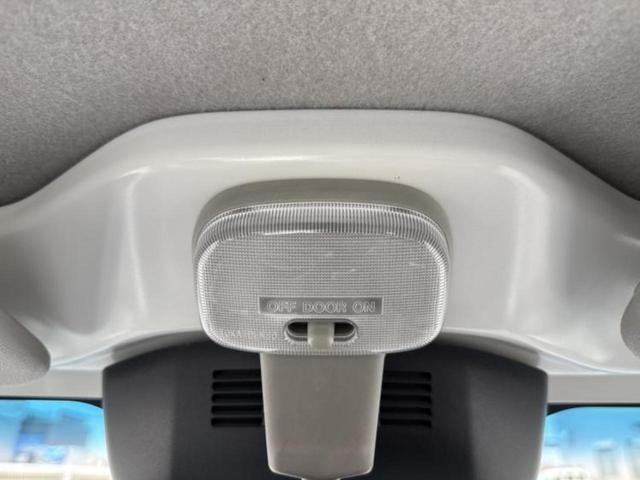 ハイゼットトラック ４ＷＤスタンダードノウヨウスペシャルＳＡ３ｔ　新品タイヤ／保証書／衝突安全装置／車線逸脱防止支援システム／ＥＢＤ付ＡＢＳ／横滑り防止装置／禁煙車／エアバッグ　運転席／パワーステアリング／マニュアルエアコン／ユーザー買取車／三方開／ラジオ　４ＷＤ（18枚目）