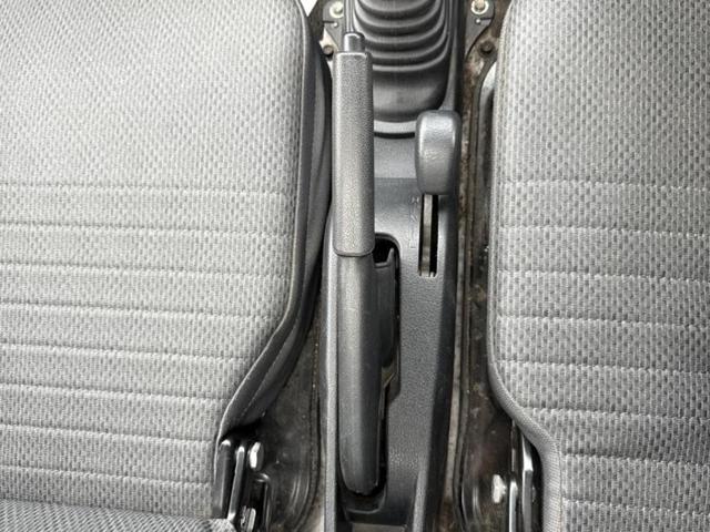 ハイゼットトラック ４ＷＤスタンダードノウヨウスペシャルＳＡ３ｔ　新品タイヤ／保証書／衝突安全装置／車線逸脱防止支援システム／ＥＢＤ付ＡＢＳ／横滑り防止装置／禁煙車／エアバッグ　運転席／パワーステアリング／マニュアルエアコン／ユーザー買取車／三方開／ラジオ　４ＷＤ（25枚目）