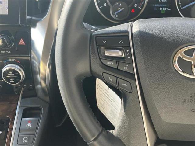 アルファード Ｘ　保証書／純正　９インチ　ＳＤナビ／フリップダウンモニター　純正　１２．８インチ／衝突安全装置／両側電動スライドドア／車線逸脱防止支援システム／ヘッドランプ　ＬＥＤ／Ｂｌｕｅｔｏｏｔｈ接続　バックカメラ（16枚目）