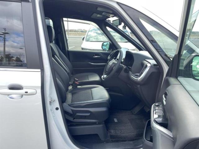 ノア ハイブリッドS-Z モデリスタエアロ/保証書/ディスプレイオーディオ+ナビ10インチ/デジタルインナーミラー/衝突安全装置/両側電動スライドドア/シートヒーター 前席/車線逸脱防止支援システム 衝突被害軽減システム(4枚目)