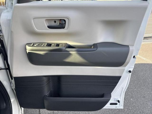 Ｎ－ＢＯＸ ヒョウジュン　保証書／衝突安全装置／電動スライドドア／シートヒーター　前席／車線逸脱防止支援システム／ヘッドランプ　ＬＥＤ／ＥＢＤ付ＡＢＳ／横滑り防止装置／アイドリングストップ／ホンダセンシング／禁煙車（21枚目）