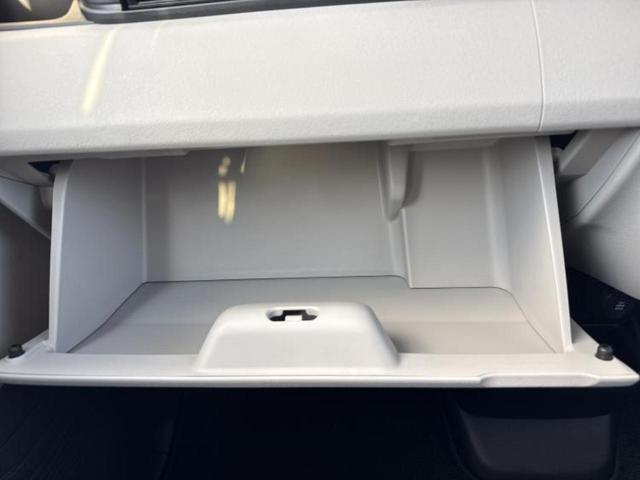 Ｎ－ＢＯＸ ヒョウジュン　保証書／衝突安全装置／電動スライドドア／シートヒーター　前席／車線逸脱防止支援システム／ヘッドランプ　ＬＥＤ／ＥＢＤ付ＡＢＳ／横滑り防止装置／アイドリングストップ／ホンダセンシング／禁煙車（30枚目）