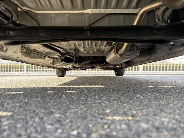 Ｎ－ＢＯＸ ヒョウジュン　保証書／衝突安全装置／電動スライドドア／シートヒーター　前席／車線逸脱防止支援システム／ヘッドランプ　ＬＥＤ／ＥＢＤ付ＡＢＳ／横滑り防止装置／アイドリングストップ／ホンダセンシング／禁煙車（42枚目）