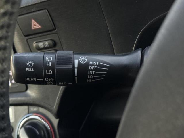 アクア G 純正 SDナビ/ETC/EBD付ABS/横滑り防止装置/アイドリングストップ/バックモニター/ワンセグTV/DVD/エアバッグ 運転席/エアバッグ 助手席/パワーウインドウ/エンジンスタートボタン(17枚目)