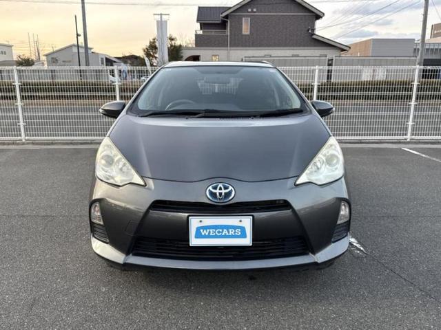 アクア G 純正 SDナビ/ETC/EBD付ABS/横滑り防止装置/アイドリングストップ/バックモニター/ワンセグTV/DVD/エアバッグ 運転席/エアバッグ 助手席/パワーウインドウ/エンジンスタートボタン(44枚目)