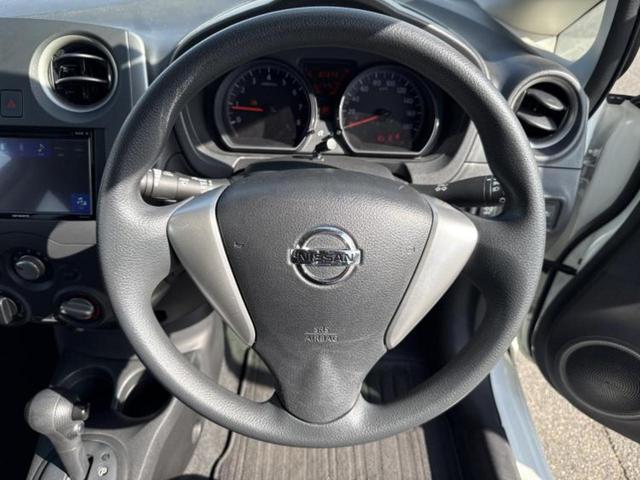 ノート Ｘ　新品タイヤ／保証書／ディスプレイオーディオ／エマージェンシーブレーキ／車線逸脱防止支援システム／Ｂｌｕｅｔｏｏｔｈ接続／ＥＴＣ／ＥＢＤ付ＡＢＳ／横滑り防止装置／アイドリングストップ／エアバッグ　運転席（12枚目）