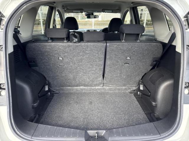 ノート Ｘ　新品タイヤ／保証書／ディスプレイオーディオ／エマージェンシーブレーキ／車線逸脱防止支援システム／Ｂｌｕｅｔｏｏｔｈ接続／ＥＴＣ／ＥＢＤ付ＡＢＳ／横滑り防止装置／アイドリングストップ／エアバッグ　運転席（19枚目）