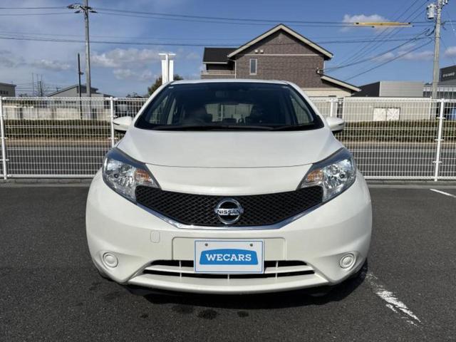 ノート Ｘ　新品タイヤ／保証書／ディスプレイオーディオ／エマージェンシーブレーキ／車線逸脱防止支援システム／Ｂｌｕｅｔｏｏｔｈ接続／ＥＴＣ／ＥＢＤ付ＡＢＳ／横滑り防止装置／アイドリングストップ／エアバッグ　運転席（40枚目）