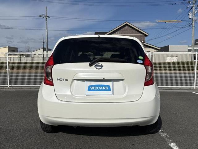 ノート Ｘ　新品タイヤ／保証書／ディスプレイオーディオ／エマージェンシーブレーキ／車線逸脱防止支援システム／Ｂｌｕｅｔｏｏｔｈ接続／ＥＴＣ／ＥＢＤ付ＡＢＳ／横滑り防止装置／アイドリングストップ／エアバッグ　運転席（41枚目）