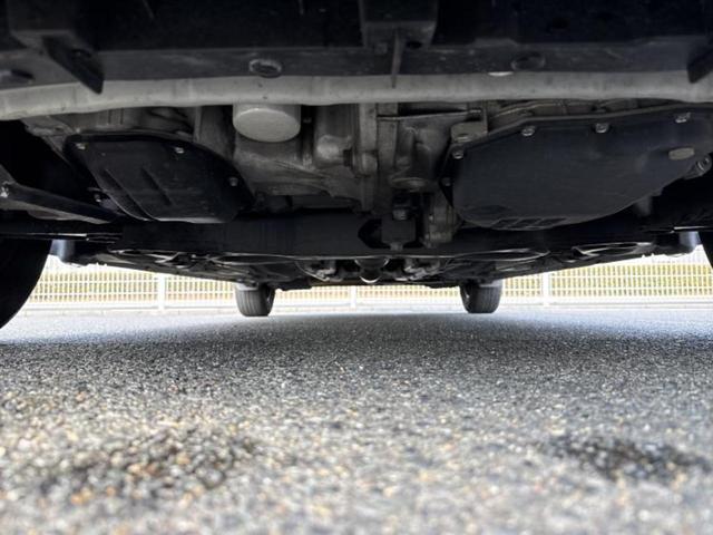 ノート Ｘ　新品タイヤ／保証書／ディスプレイオーディオ／エマージェンシーブレーキ／車線逸脱防止支援システム／Ｂｌｕｅｔｏｏｔｈ接続／ＥＴＣ／ＥＢＤ付ＡＢＳ／横滑り防止装置／アイドリングストップ／エアバッグ　運転席（43枚目）